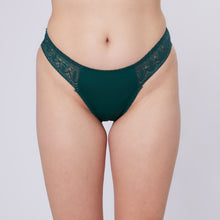 Load image into Gallery viewer, Rome Lace Bra &amp; Knicker Set (Green)
