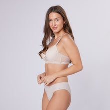 Load image into Gallery viewer, Dubai Plunge Bra &amp; Knicker Set (White)
