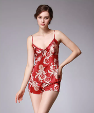 Load image into Gallery viewer, Brussels Elegance Pyjama Set (Red)
